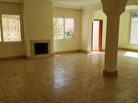 Location-coquette-villa-avec-piscine-Oasis