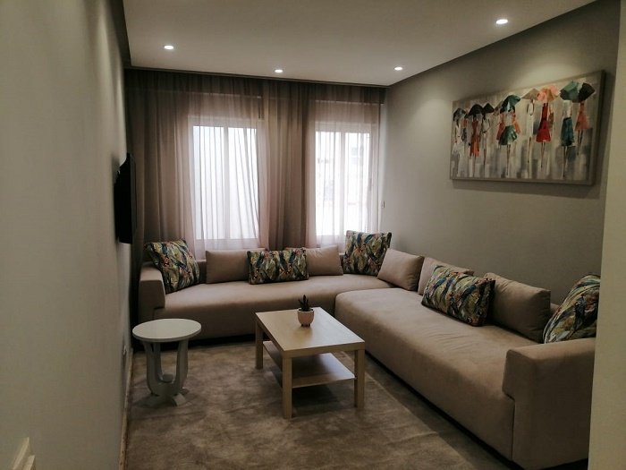 LOCATION-BEL-APPARTEMENT-MEUBLE-AU-QUARTIER-RACINE