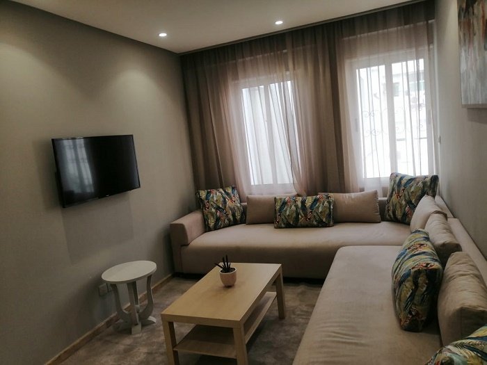 LOCATION-BEL-APPARTEMENT-MEUBLE-AU-QUARTIER-RACINE