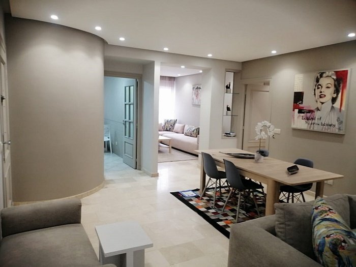 LOCATION-BEL-APPARTEMENT-MEUBLE-AU-QUARTIER-RACINE