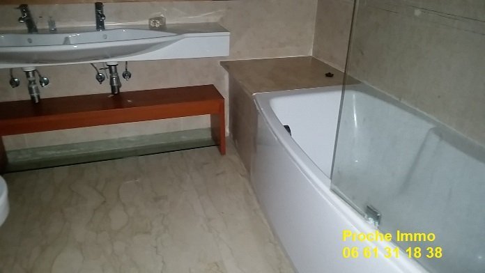 LOCATION BEL APPARTEMENT QUARTIER RACINE