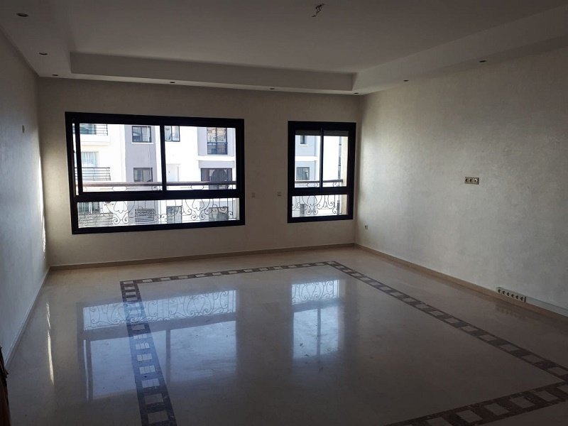 LOCATION BEL APPARTEMENT QUARTIER RACINE