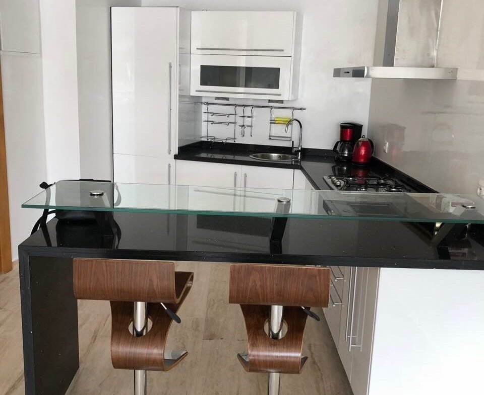Beau-studio-meublé-en-location-sur-Hassan-premier