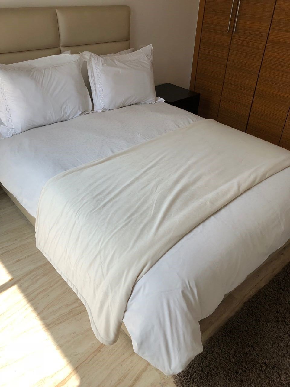 Beau-studio-meublé-en-location-sur-Hassan-premier
