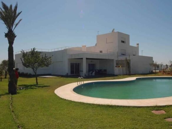 villa-de-maître-en-location-ou-vente-sur-bouskoura
