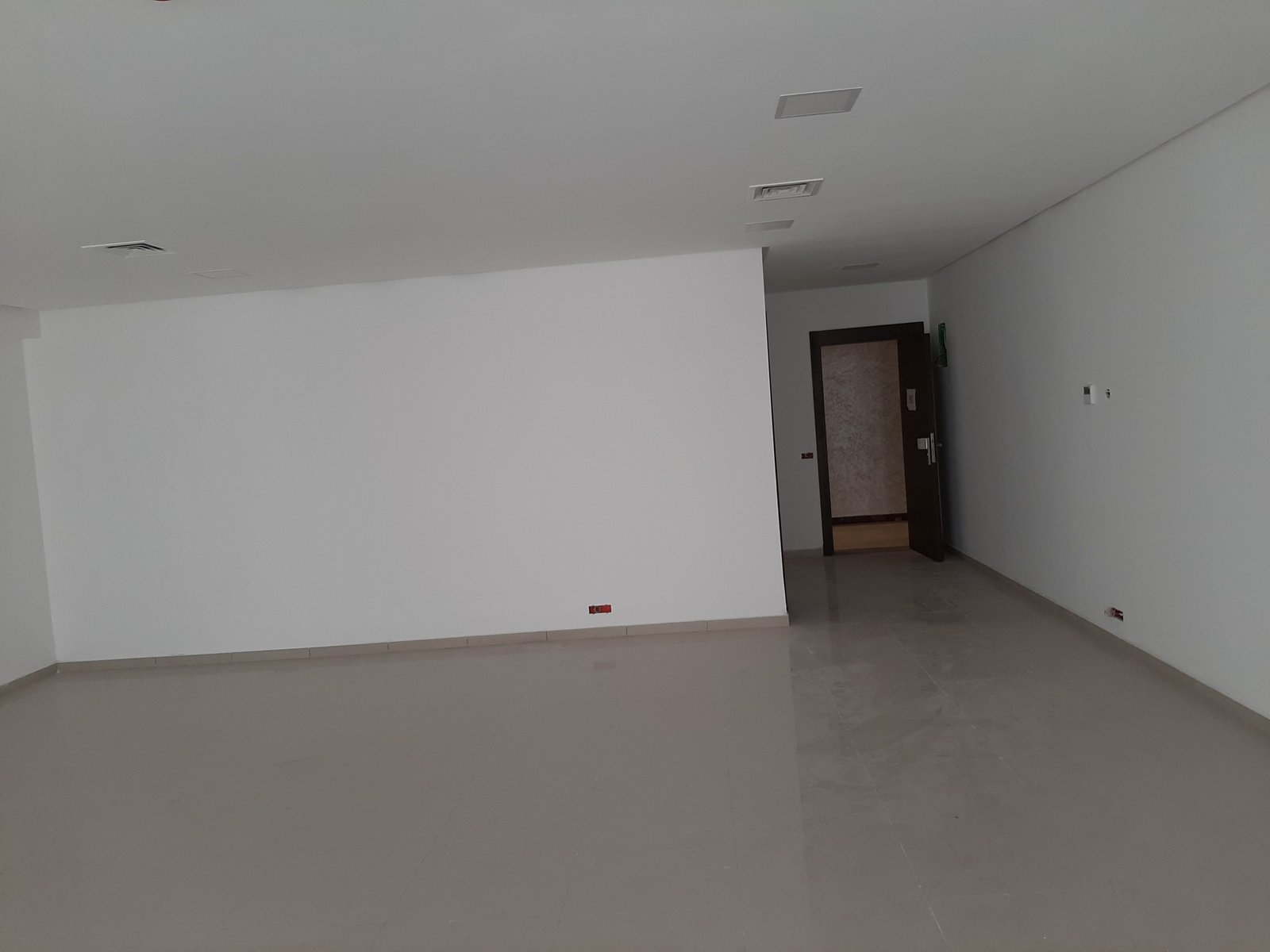 Location-d'un-bureau-ths-sur-Bd-abdelmoumen