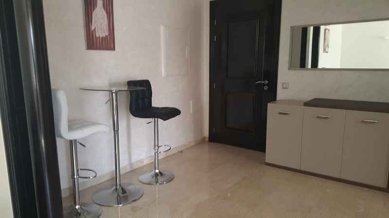 Location-studio-meublé-sur-les princesses avec terrasse