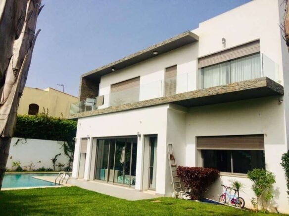 Location villa avec piscine sur Laymoun