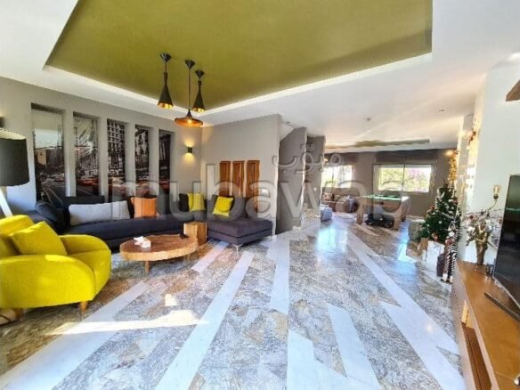 vente-d'un-magnifique-triplex-au-quartier-CIL
