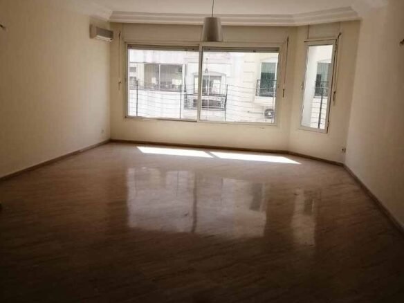 LOCATION-APPARTEMENT-ÉTAGE-ÉLEVÉ-QUARTIER-RACINE