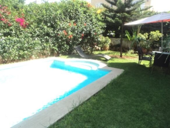 Location-Villa-Ain-Diab-Avec-Piscine