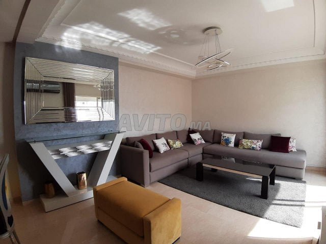 LOCATION-APPARTEMENT-MEUBLÉ-ÉTAGE-ÉLEVÉ-BOURGOGNE