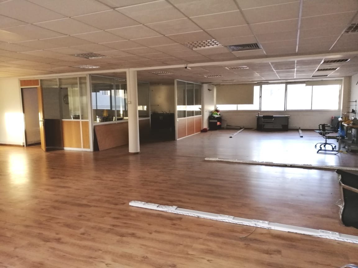 LOCATION-BUREAU-ESPACE-OUVERT-QUARTIER-GAUTHIER