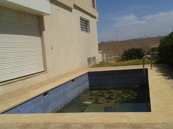 VILLA-A-LOUER-CASABLANCA-SITUÉ-SUR-AIN-DIAB