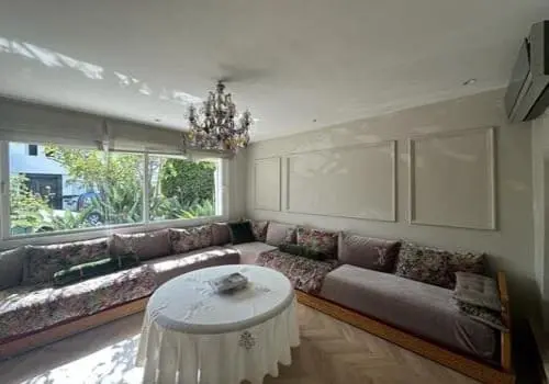 Vente-Luxueuse-Villa-450m²-avec-jardin-et-piscine