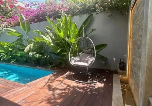 Vente-Luxueuse-Villa-450m²-avec-jardin-et-piscine